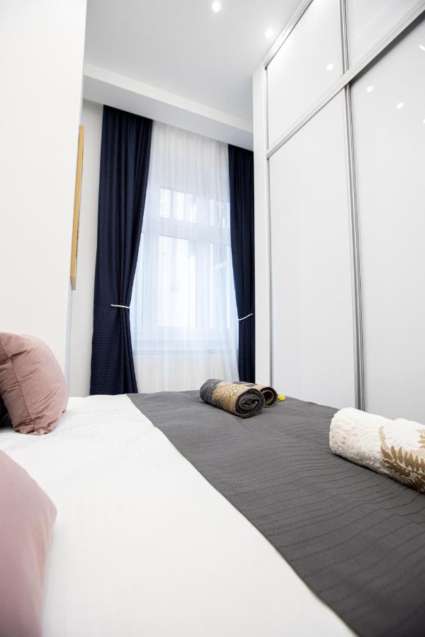 Theatre Square Apartments Novi Sad Ngoại thất bức ảnh