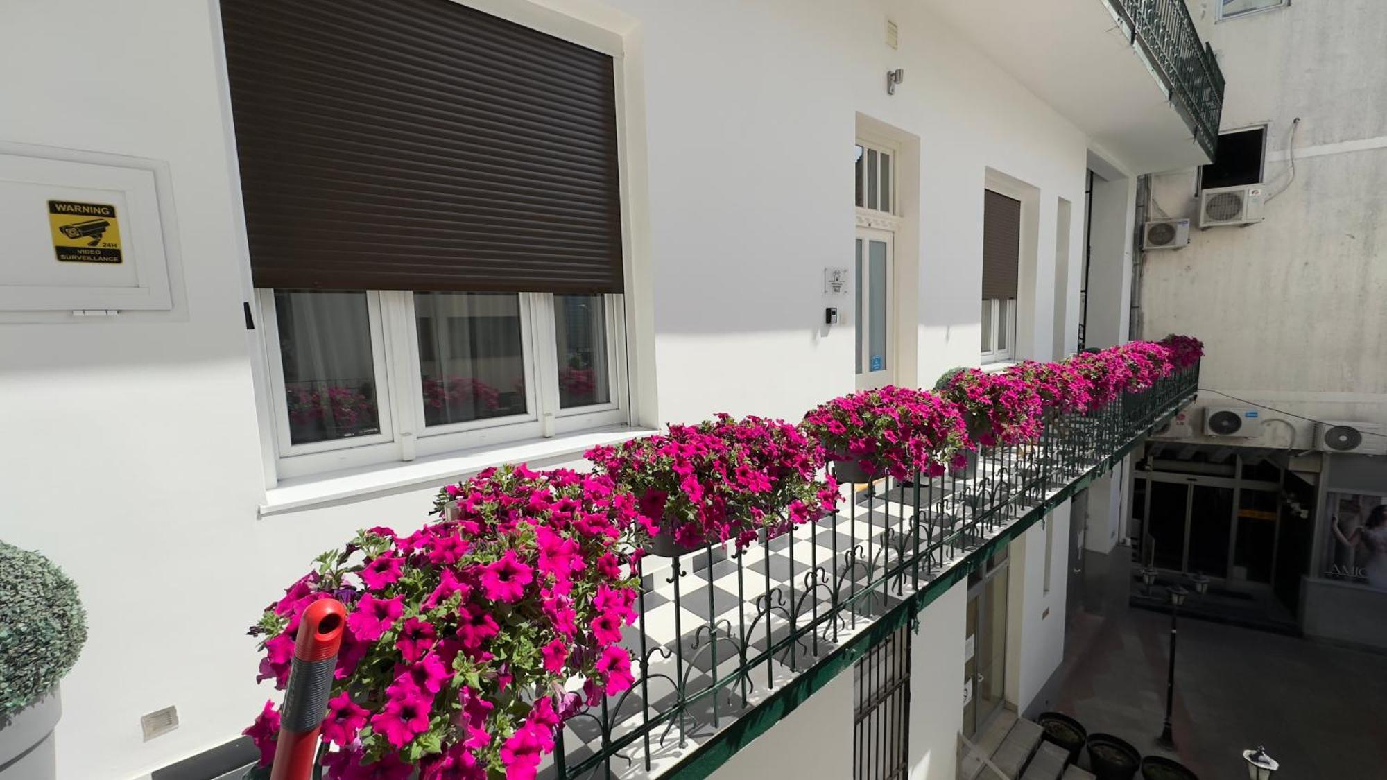 Theatre Square Apartments Novi Sad Ngoại thất bức ảnh